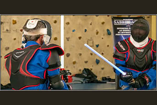 Les commandos de la Force Proville photographie combat aux sabres laser Proville